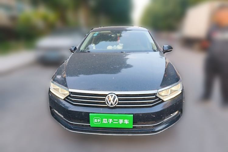Used Volkswagen Magotan 2018 330TSI DSG Luxury Model Front