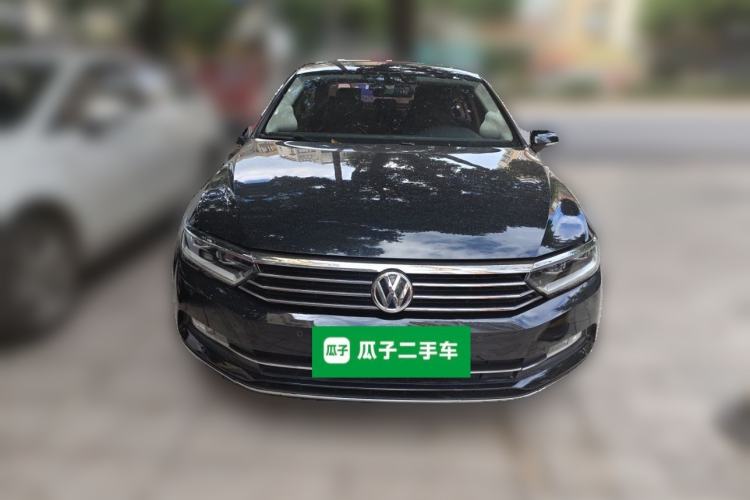 Used Volkswagen Magotan 2018 330TSI DSG Luxury Model Front