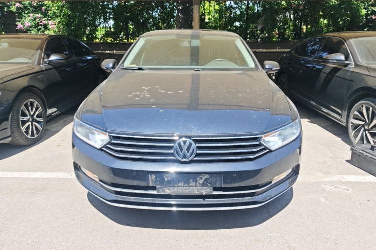 Used Volkswagen Magotan 2018 330TSI DSG Advanced Model Front