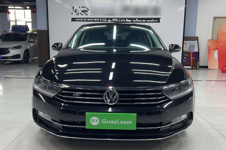 Used Volkswagen Magotan 2018 330TSI DSG Luxury Model Front