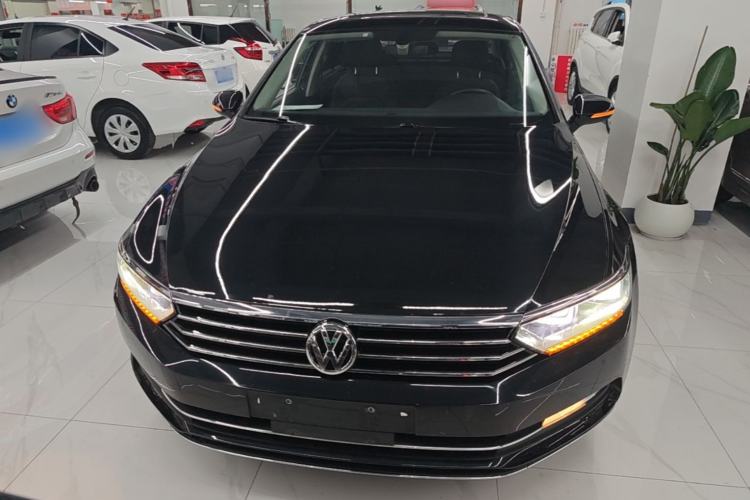 Used Volkswagen Magotan 2018 Facelift 330TSI DSG Luxury Model Front