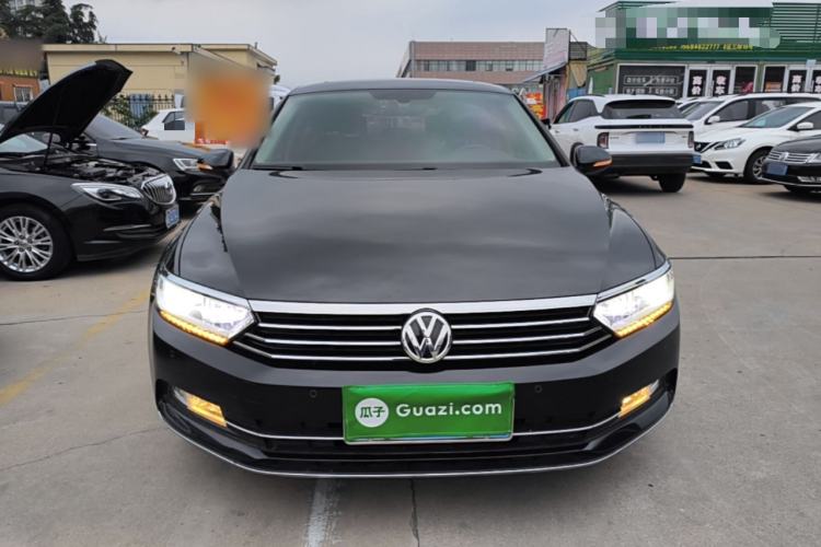 Used Volkswagen Magotan 2018 330TSI DSG Luxury Model Front