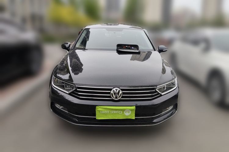 Used Volkswagen Magotan 2018 280TSI DSG Comfort Model Front