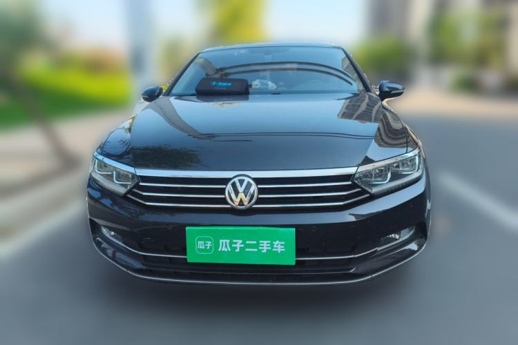 Used Volkswagen Magotan 2018 330TSI DSG Luxury Model Front