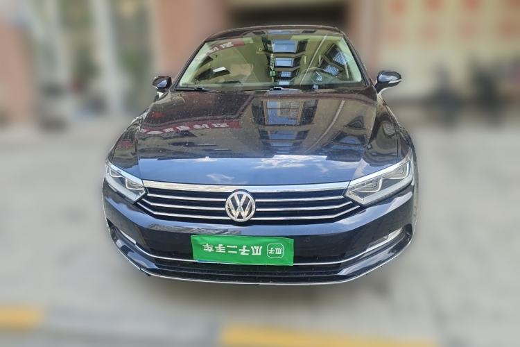 Used Volkswagen Magotan 2018 330TSI DSG Luxury Model Front