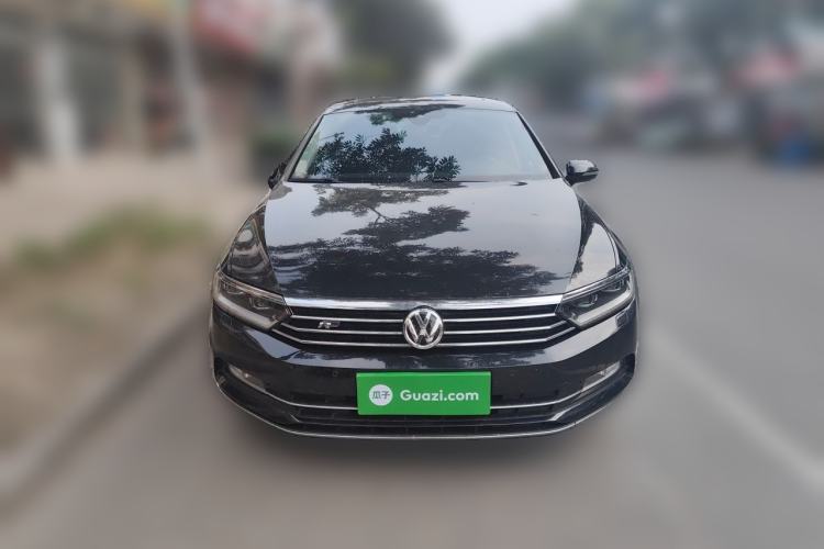 Used Volkswagen Magotan 2018 330TSI DSG Luxury Model Front