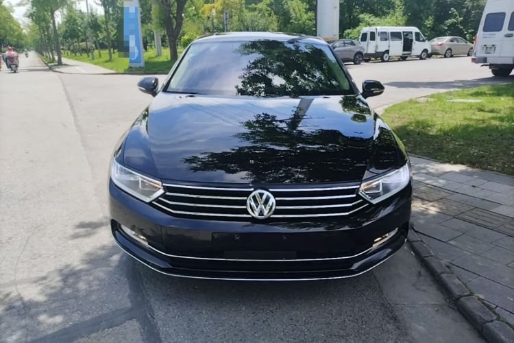 Used Volkswagen Magotan 2018 330TSI DSG Advanced Model Front