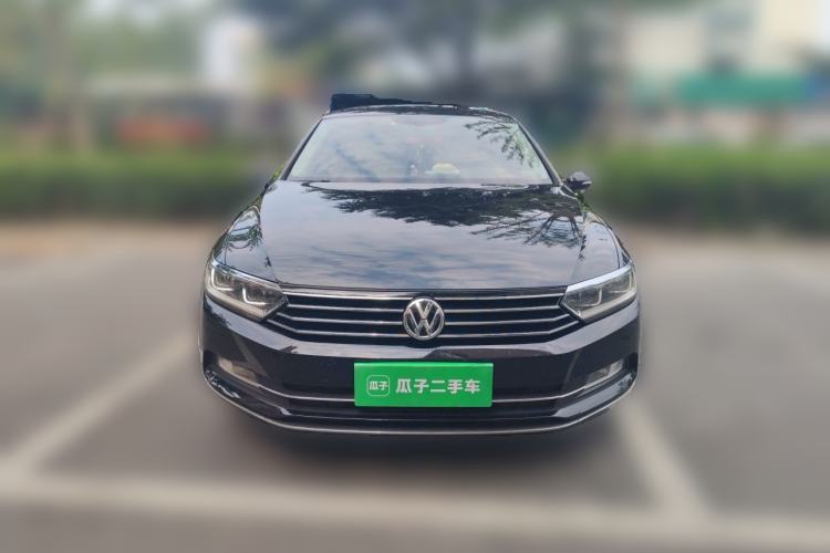 Used Volkswagen Magotan 2018 330TSI DSG Luxury Model Front