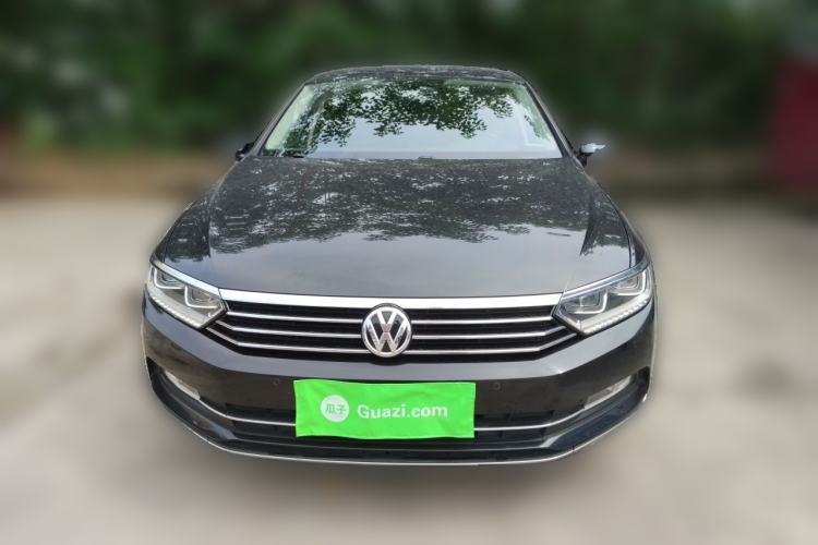 Used Volkswagen Magotan 2018 330TSI DSG Luxury Model Front