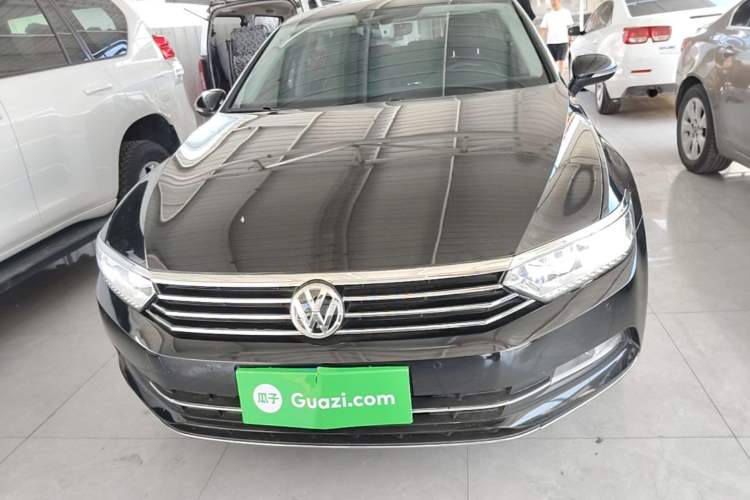 Used Volkswagen Magotan 2018 Facelift 330TSI DSG Luxury Model Front