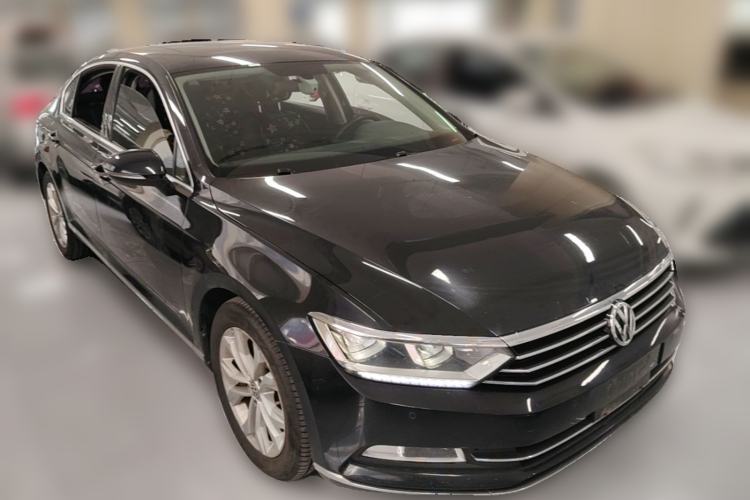 Used Volkswagen Magotan 2018 Facelift 380TSI DSG Luxury Version Front Right 45 Deg