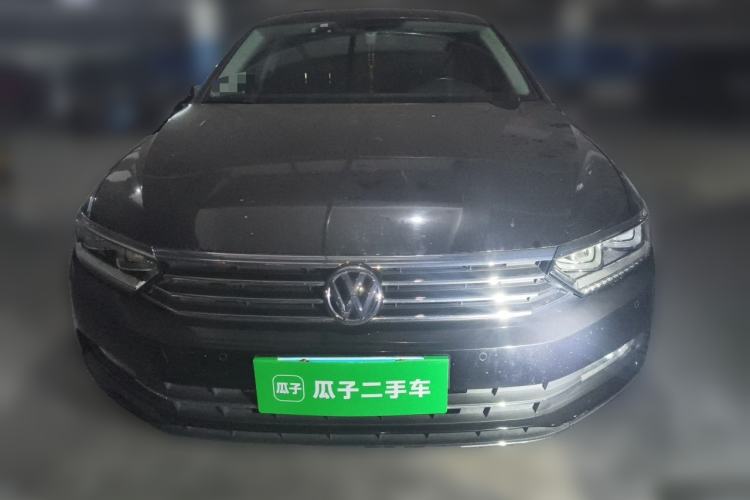 Used Volkswagen Magotan 2018 330TSI DSG Luxury Model Front