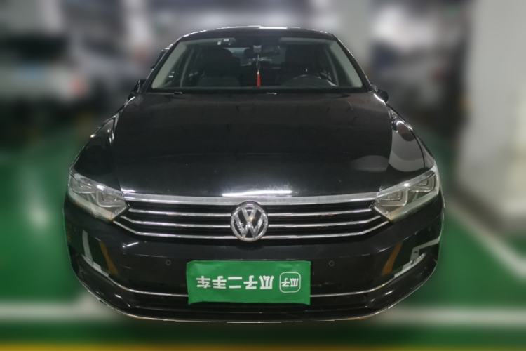 Used Volkswagen Magotan 2018 330TSI DSG Luxury Model Front