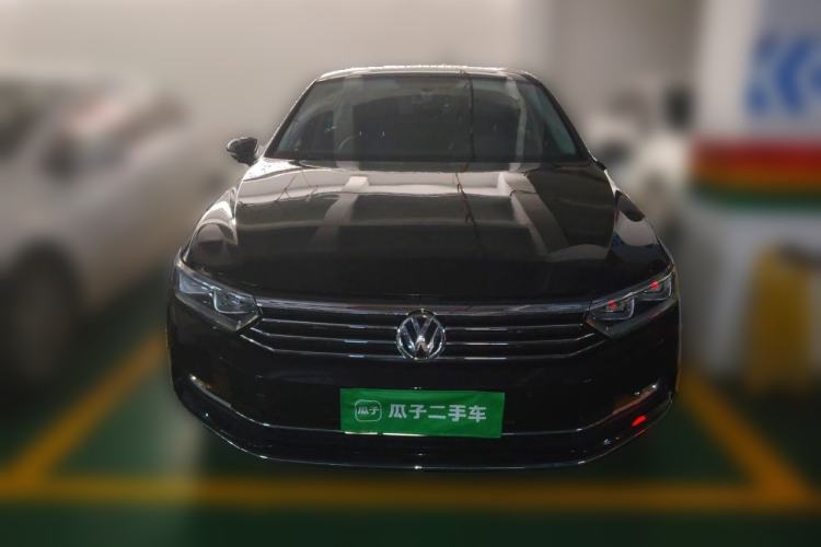 Used Volkswagen Magotan 2018 330TSI DSG Luxury Model Front