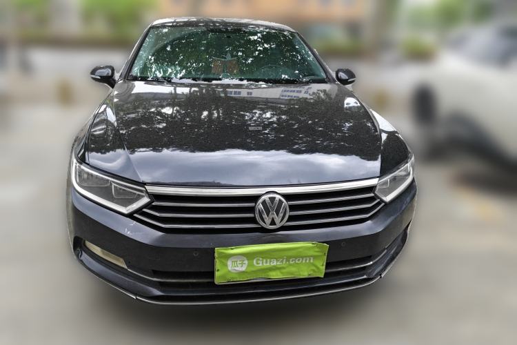 Used Volkswagen Magotan 2018 330TSI DSG Advanced Model Front