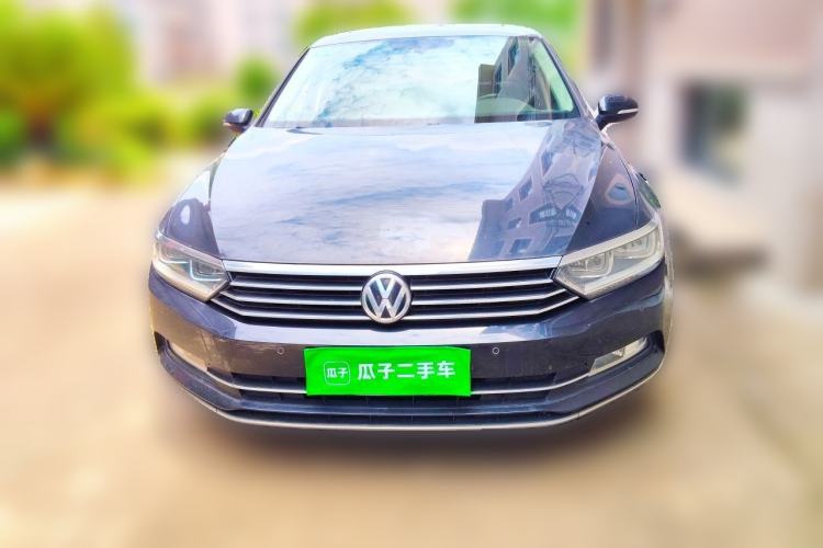 Used Volkswagen Magotan 2018 330TSI DSG Luxury Model Front