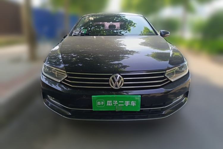 Used Volkswagen Magotan 2018 280TSI DSG Comfort Model Front