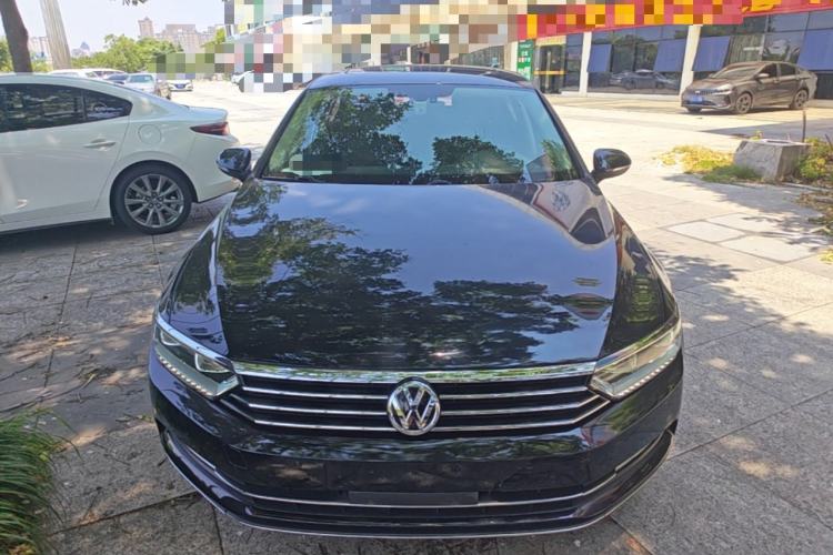 Used Volkswagen Magotan 2018 Facelift 330TSI DSG Luxury Model Front