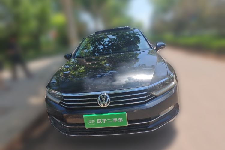 Used Volkswagen Magotan 2018 330TSI DSG Luxury Model Front