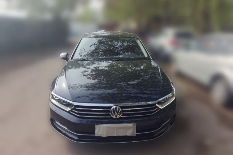 Used Volkswagen Magotan 2018 330TSI DSG Luxury Model Front