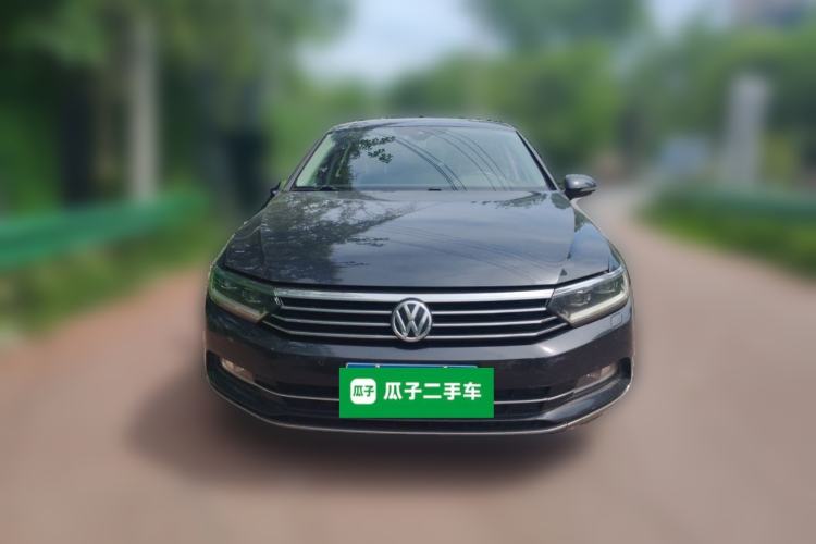 Used Volkswagen Magotan 2018 330TSI DSG Luxury Model Front