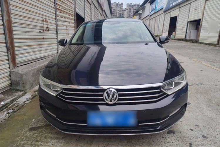 Used Volkswagen Magotan 2018 330TSI DSG Luxury Model Front