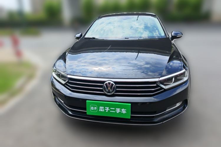 Used Volkswagen Magotan 2018 330TSI DSG Luxury Model Front