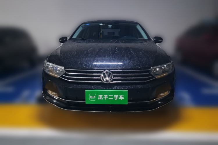 Used Volkswagen Magotan 2018 330TSI DSG Luxury Model Front