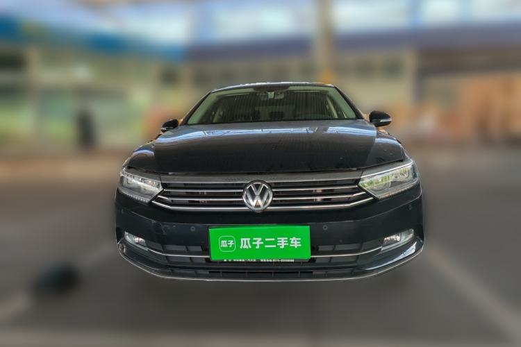Used Volkswagen Magotan 2018 330TSI DSG Luxury Model Front
