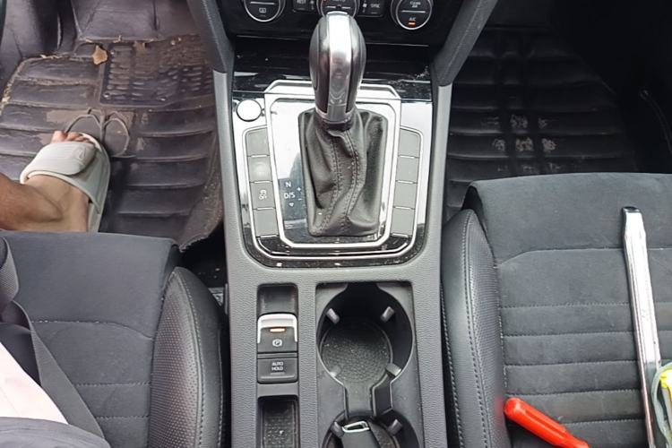 Used Volkswagen Magotan 2018 330TSI DSG Luxury Model Gear Lever