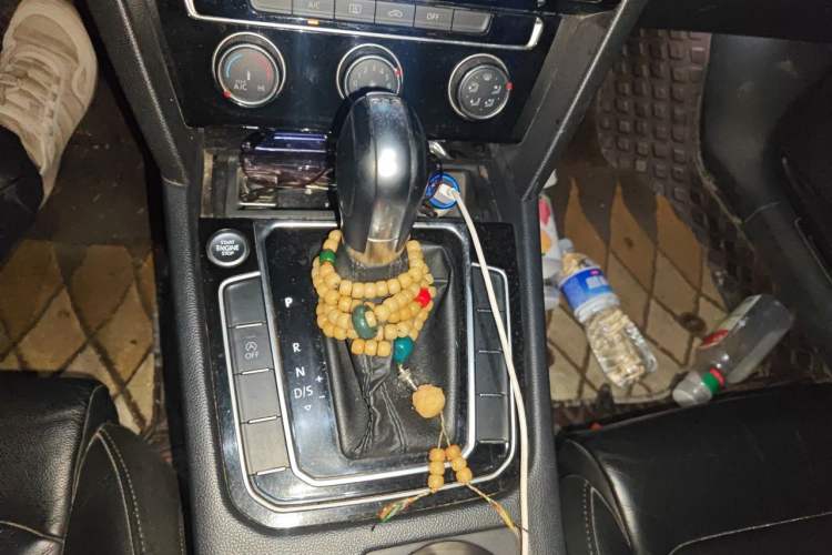 Used Volkswagen Magotan 2018 330TSI DSG Advanced Model Gear Lever