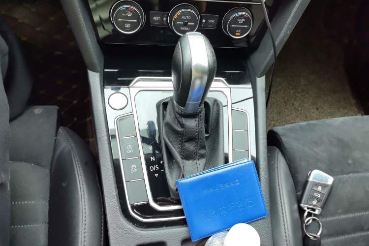 Used Volkswagen Magotan 2018 330TSI DSG Luxury Model Gear Lever