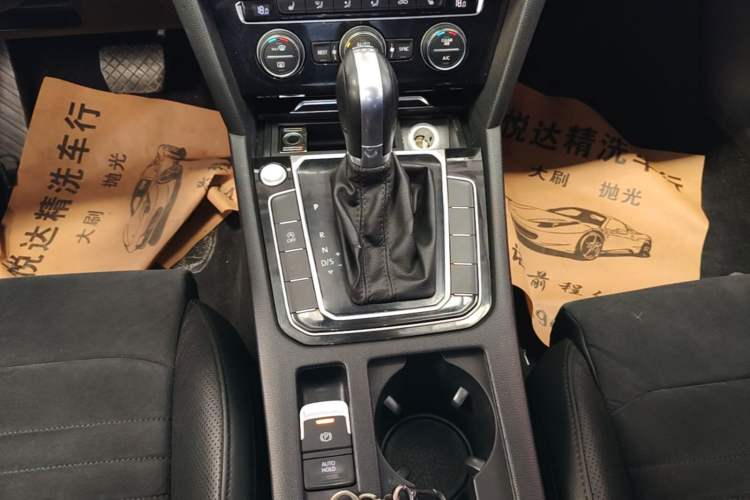 Used Volkswagen Magotan 2018 330TSI DSG Luxury Model Gear Lever