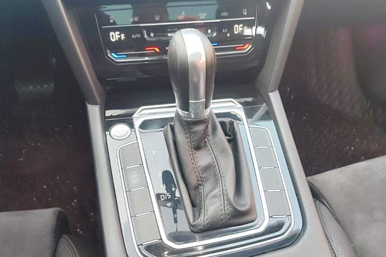 Used Volkswagen Magotan 2018 280TSI DSG Leading Model Gear Lever