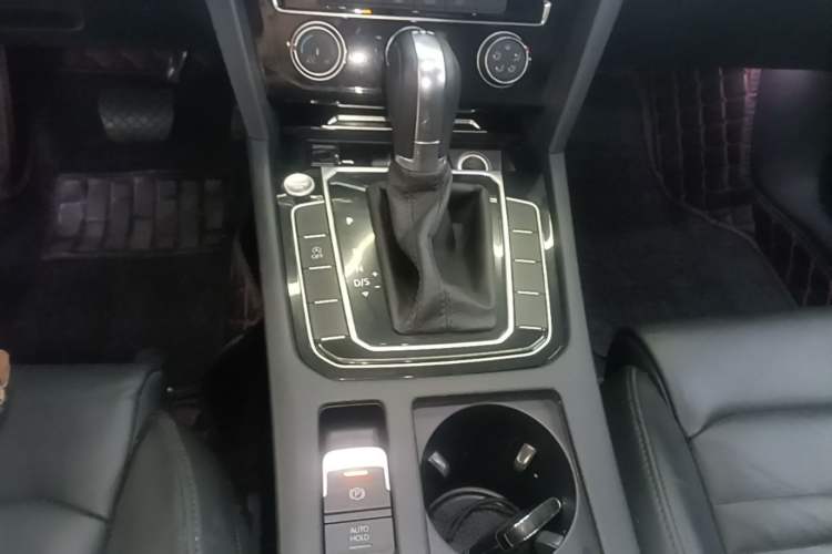 Used Volkswagen Magotan 2018 280TSI DSG Leading Model Gear Lever