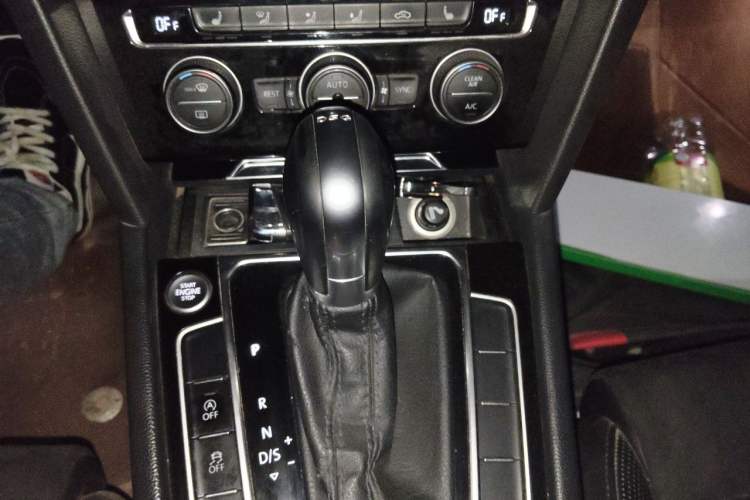 Used Volkswagen Magotan 2018 330TSI DSG Luxury Model Gear Lever