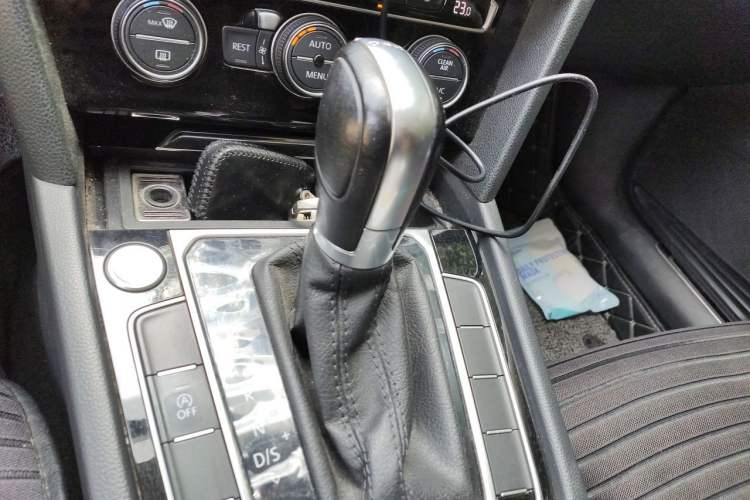 Used Volkswagen Magotan 2018 330TSI DSG Luxury Model Gear Lever