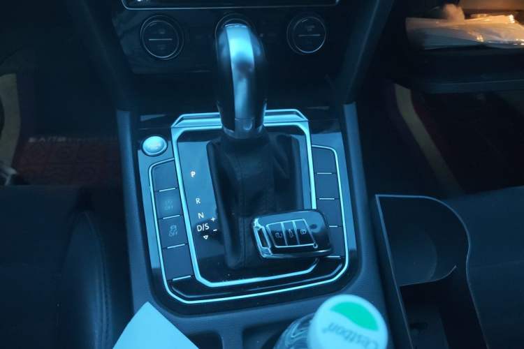 Used Volkswagen Magotan 2018 330TSI DSG Luxury Model Gear Lever
