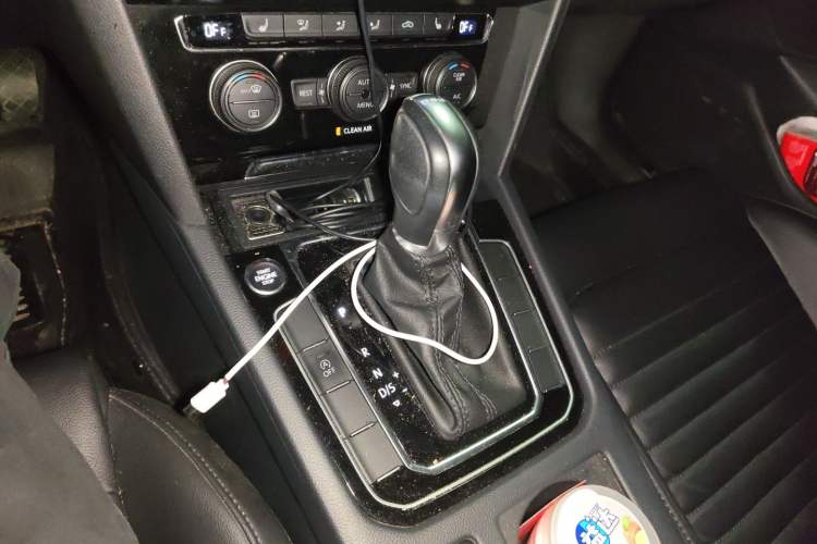 Used Volkswagen Magotan 2018 330TSI DSG Luxury Model Gear Lever