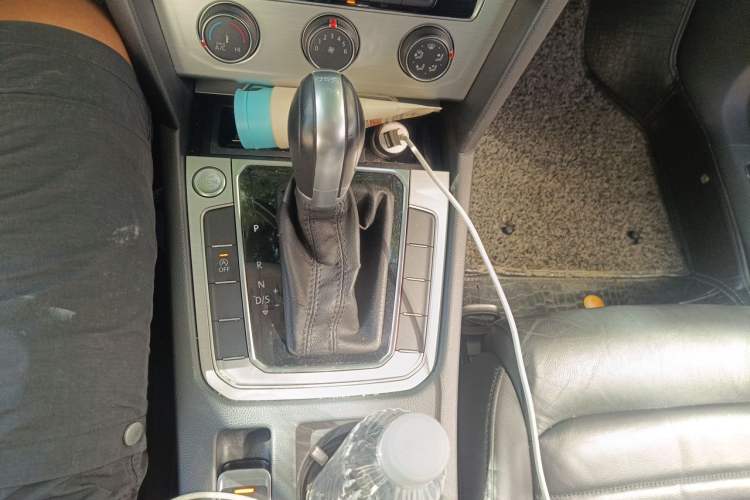 Used Volkswagen Magotan 2018 280TSI DSG Comfort Model Gear Lever