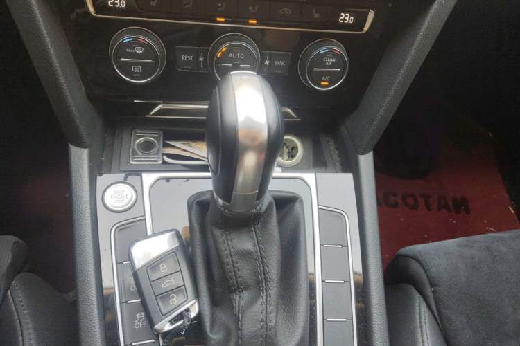 Used Volkswagen Magotan 2018 380TSI DSG Luxury Model Gear Lever