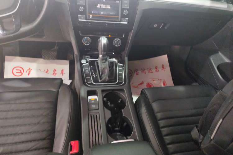 Used Volkswagen Magotan 2018 330TSI DSG Advanced Model Gear Lever