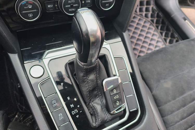 Used Volkswagen Magotan 2018 330TSI DSG Luxury Model Gear Lever