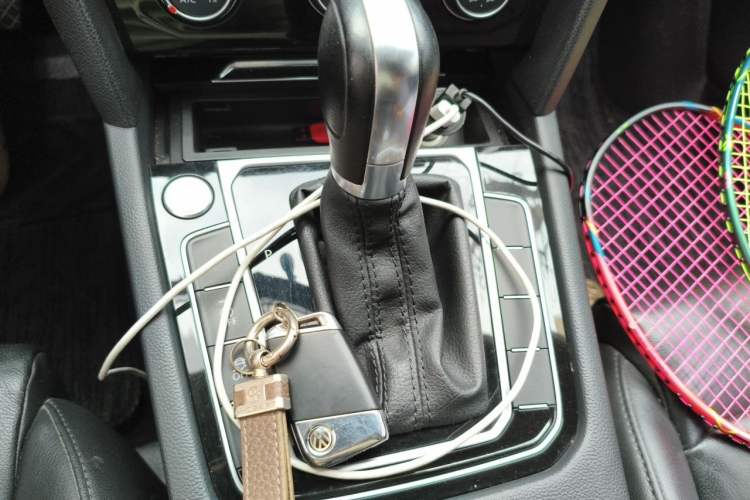 Used Volkswagen Magotan 2018 330TSI DSG Advanced Model Gear Lever