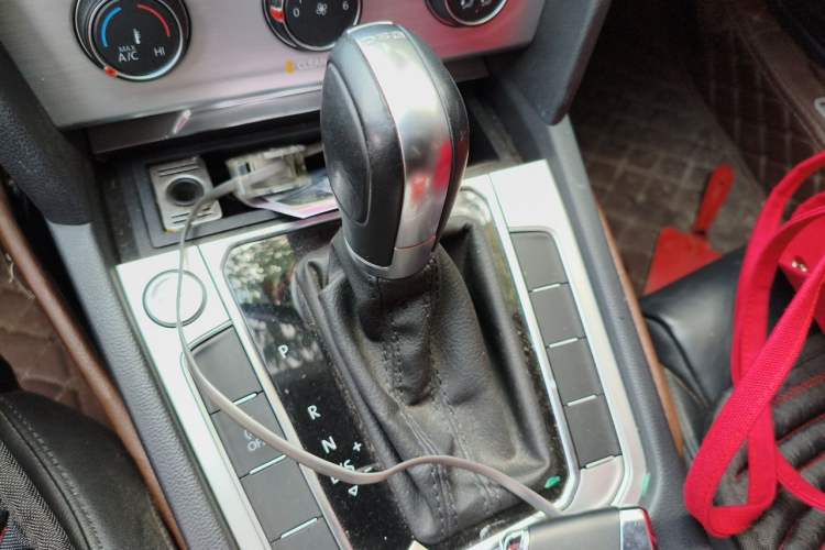 Used Volkswagen Magotan 2018 280TSI DSG Comfort Model Gear Lever