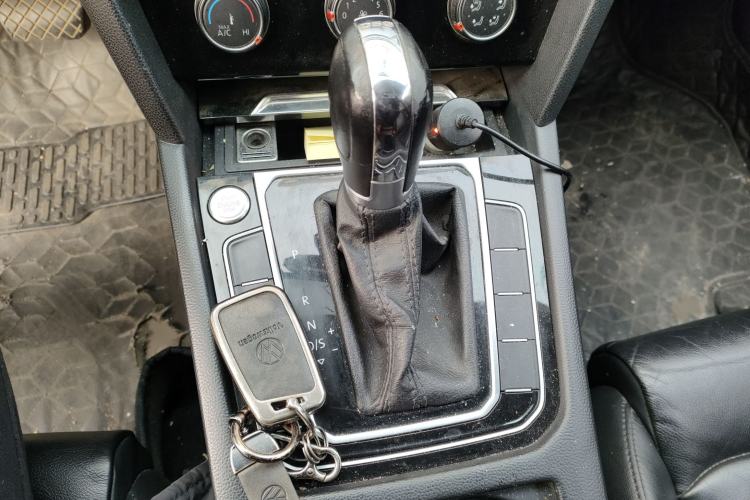 Used Volkswagen Magotan 2018 280TSI DSG Leading Model Gear Lever