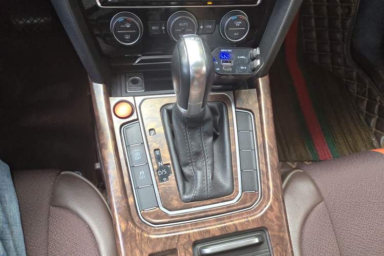 Used Volkswagen Magotan 2018 330TSI DSG Luxury Model Gear Lever