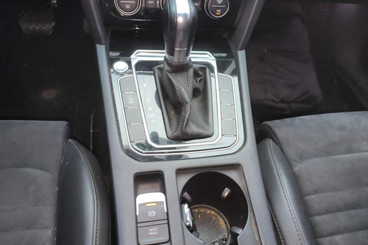 Used Volkswagen Magotan 2018 330TSI DSG Luxury Model Gear Lever