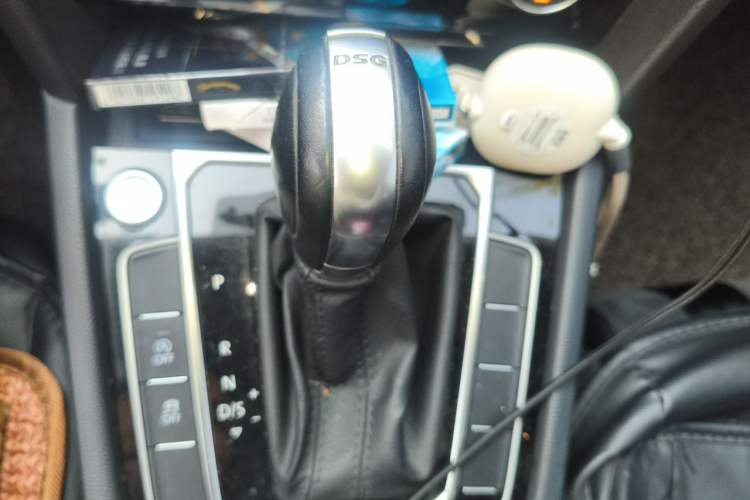 Used Volkswagen Magotan 2018 330TSI DSG Luxury Model Gear Lever