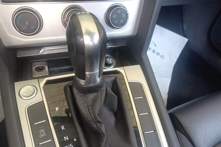 Used Volkswagen Magotan 2018 280TSI DSG Comfort Model Gear Lever